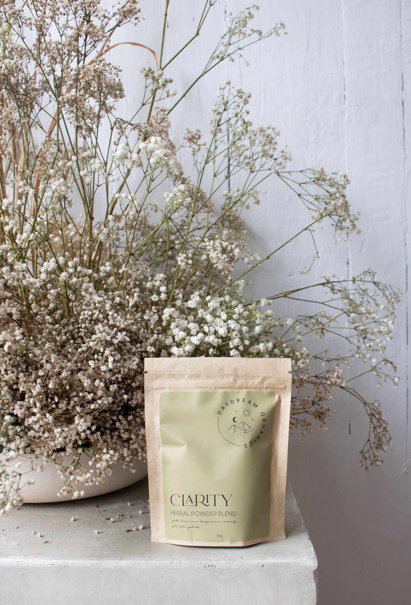Our Clarity Herbal Powder Blend has been formulated using brain powdering herbs & mushrooms such as Lion's Mane to help promote mental clarity, focus, concentration and memory.