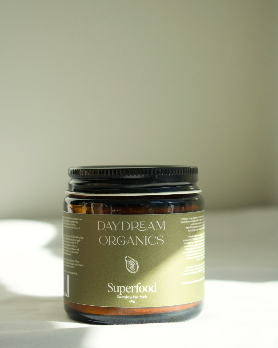 Our Superfood Face Mask is a blend of antioxidant-rich superfoods, gentle mineral-rich clays and nourishing essential oils. This mask helps to lift away impurities, dullness and excess oils while supporting a healthy, hydrated and glowing complexion.&nbsp;
