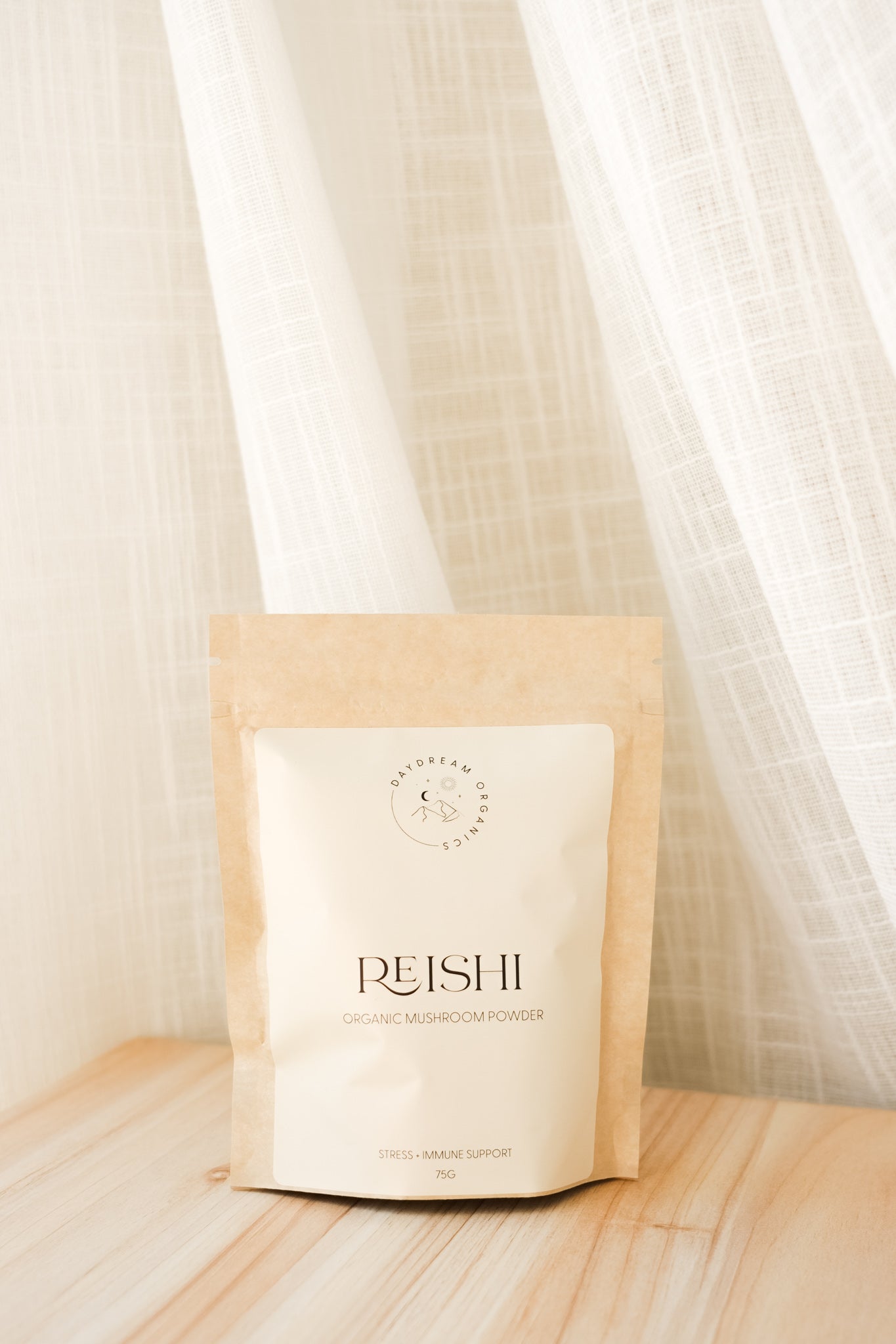 Known as the "mushroom of immortality" or "the queen of medicinal mushrooms", our organic Reishi mushroom powder can be used to support the immune system and as an adaptogen to help support the mind and body's resistance to stress.